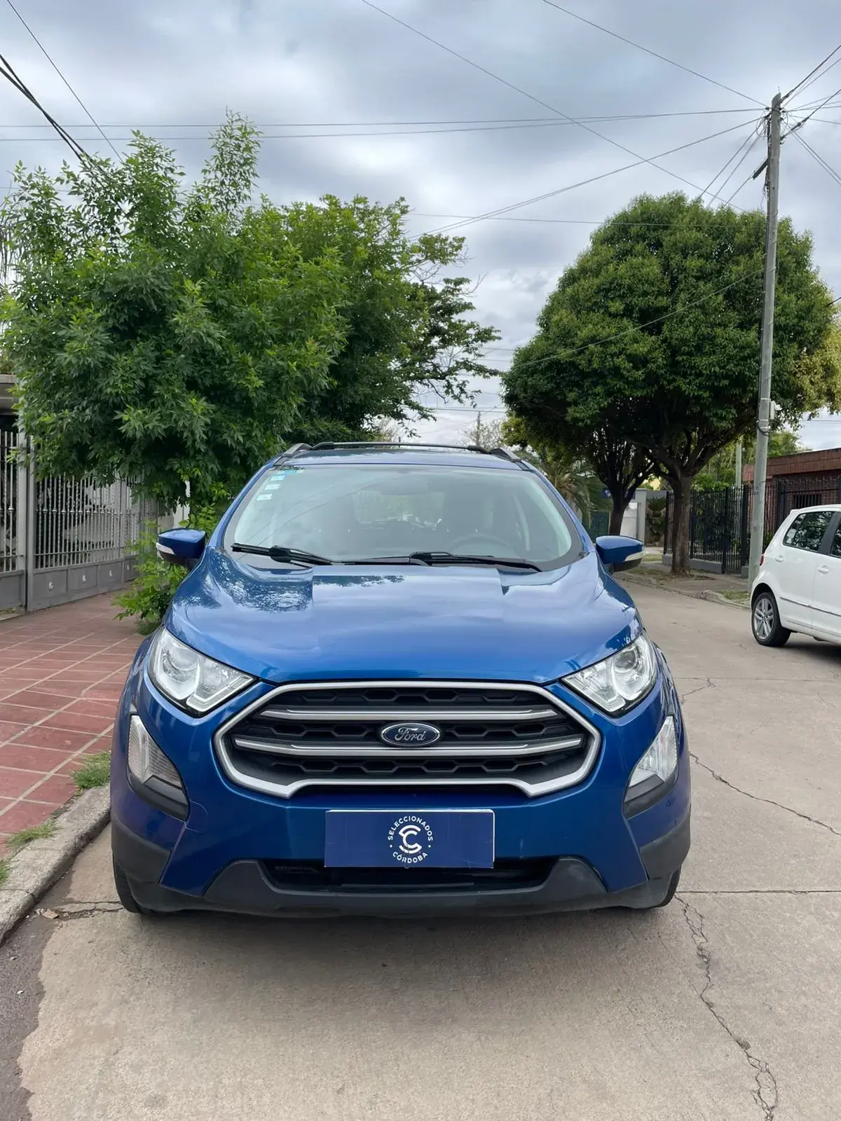 vehiculos-auto-5549942-05ffdd1d-4c7a-4dd6-88d4-47547c3f77e2